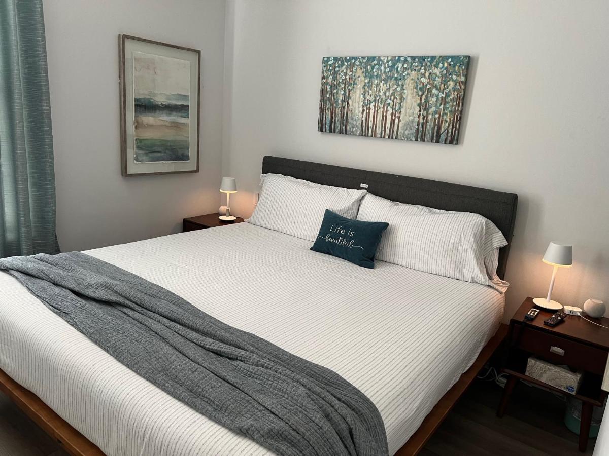 New Centennial Park Luxury Smart Home W Courtyard فاييتفيل، كارولاينا الشمالية المظهر الخارجي الصورة